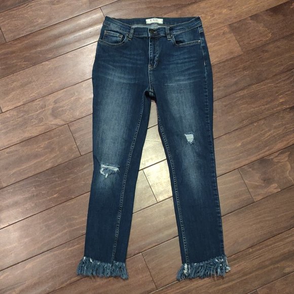 We The Free Skinny Frayed Ankle Distressed Jeans SIZE 29 - Picture 1 of 6